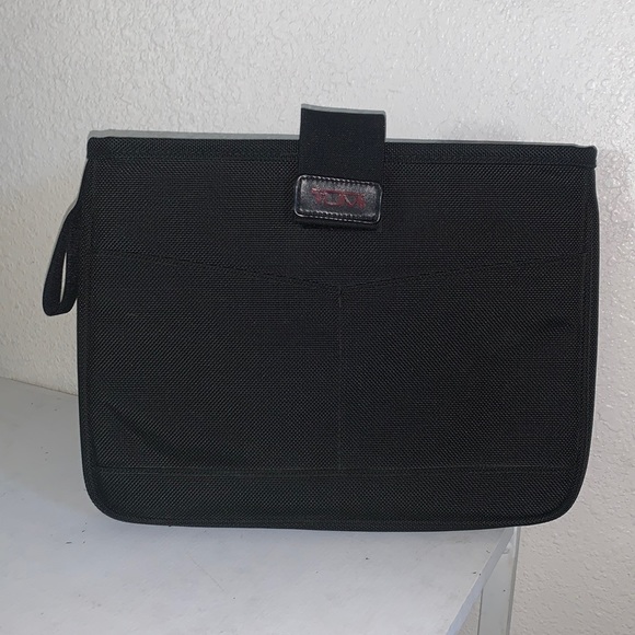 Tumi Bags Tumi Laptop Holder Poshmark